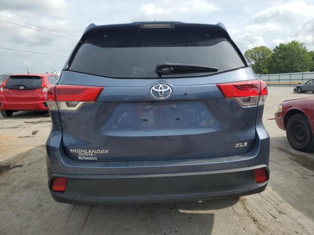 Photo 6 from auction – 2019 TOYOTA HIGHLANDER with VIN 5TDKZRFH6KS337191