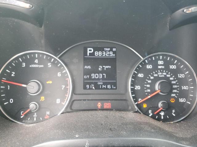 Photo 9 from auction – 2018 KIA FORTE LX with VIN 3KPFK4A75JE183511