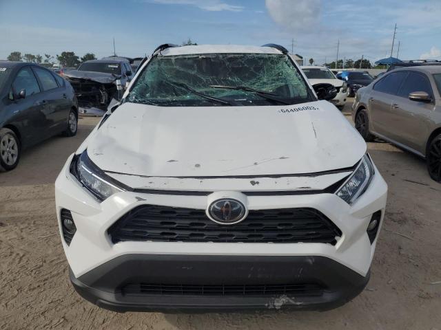 Photo 5 from auction – 2020 TOYOTA RAV4 XLE with VIN 2T3W1RFV3LC062542