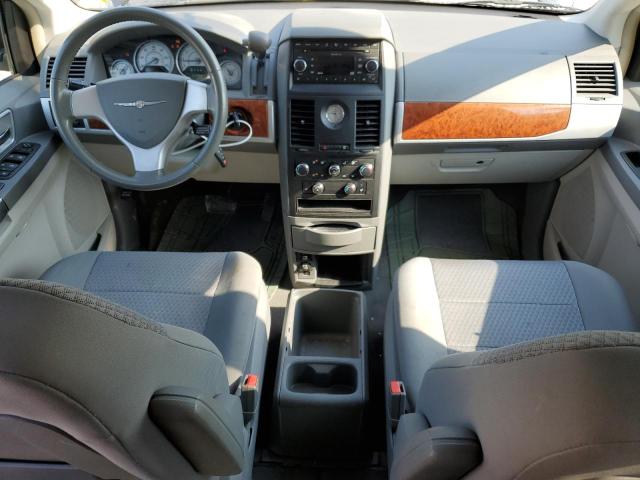 Photo 8 from auction – 2008 CHRYSLER TOWN & COU with VIN 2A8HR54P58R636548