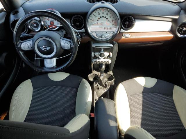 Снимка 8 от търг – 2009 MINI COOPER с VIN WMWMR33519TU95415