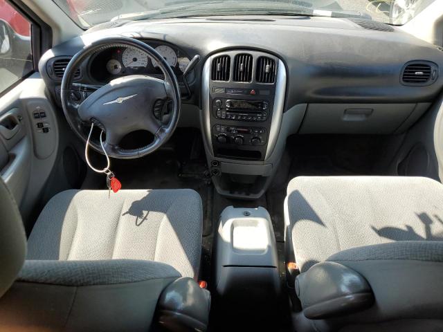 Photo 8 from auction – 2005 CHRYSLER TOWN & COU with VIN 2C4GP54L85R277259