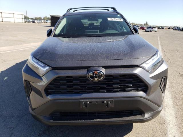 Photo 5 from auction – 2022 TOYOTA RAV4 XLE with VIN 2T3P1RFV3NC320341