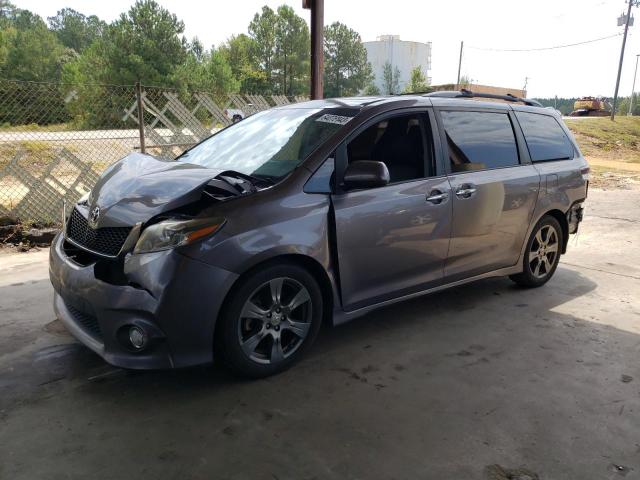 TOYOTA SIENNA SE 2017 with VIN 5TDXZ3DC3HS779722 - Photo from auction