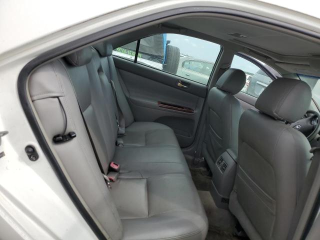 Photo 10 from auction – 2004 TOYOTA CAMRY LE with VIN 4T1BF32K34U071694