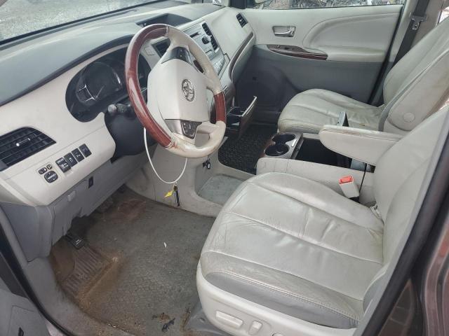 Photo 7 from auction – 2012 TOYOTA SIENNA XLE with VIN 5TDYK3DC9CS200783