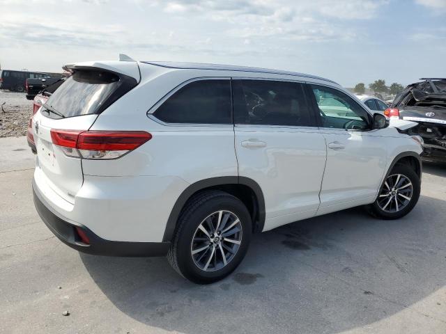 صورة رقم 3 من المزاد - 2017 TOYOTA HIGHLANDER مع VIN 5TDKZRFH8HS223492