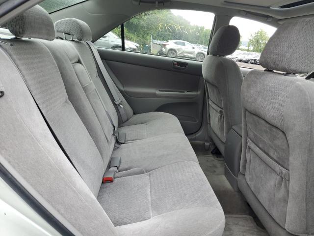 Photo 10 from auction – 2004 TOYOTA CAMRY LE with VIN JTDBE32K440268436