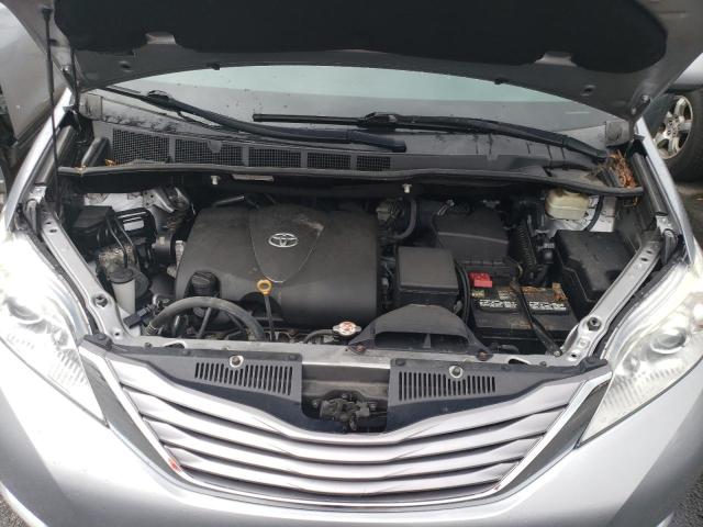 Photo 12 from auction – 2017 TOYOTA SIENNA XLE with VIN 5TDYZ3DC7HS800186
