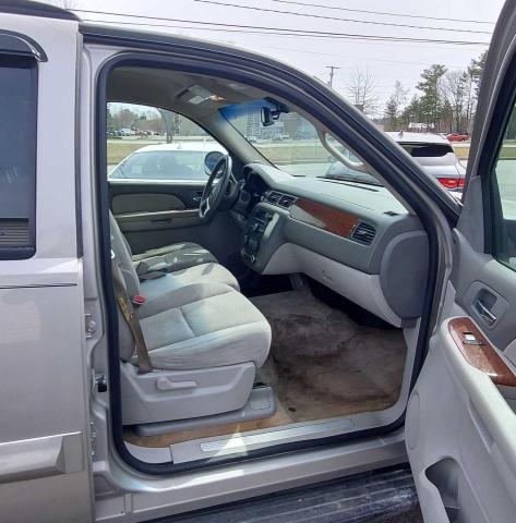 Photo 5 from auction – 2007 GMC YUKON with VIN 1GKFK13017J137222