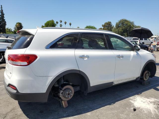 Photo 3 from auction – 2016 KIA SORENTO LX with VIN 5XYPG4A58GG088537
