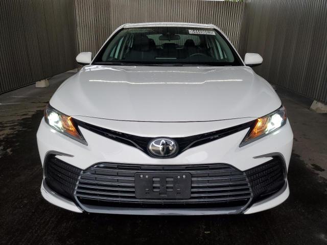 Photo 5 from auction – 2022 TOYOTA CAMRY LE with VIN 4T1C11AK3NU651540