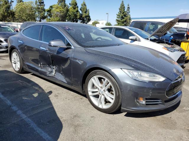 Photo 4 from auction – 2015 TESLA MODEL S 85 with VIN 5YJSA1H21FF097561