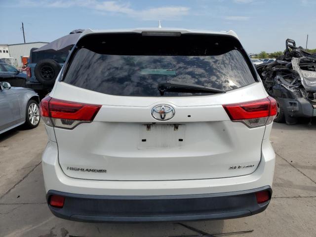 Foto 6 de la subasta – 2018 TOYOTA HIGHLANDER con VIN 5TDJZRFH8JS538679