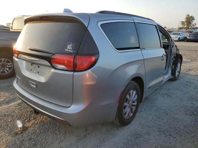 Photo 3 from auction – 2017 CHRYSLER PACIFICA T with VIN 2C4RC1BGXHR501803