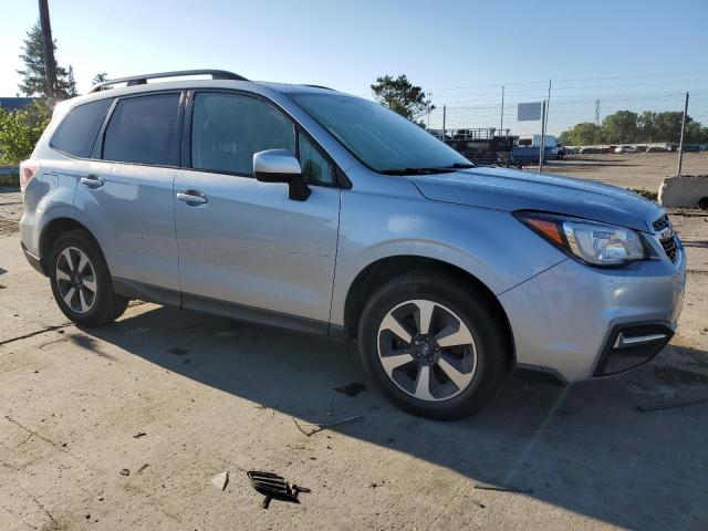 Снимка 4 от търг – 2017 SUBARU FORESTER 2 с VIN JF2SJAGC0HH434560