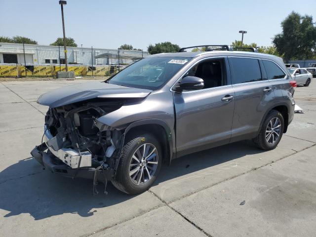 TOYOTA HIGHLANDER 2019 with VIN 5TDJZRFHXKS998363 - Photo from auction