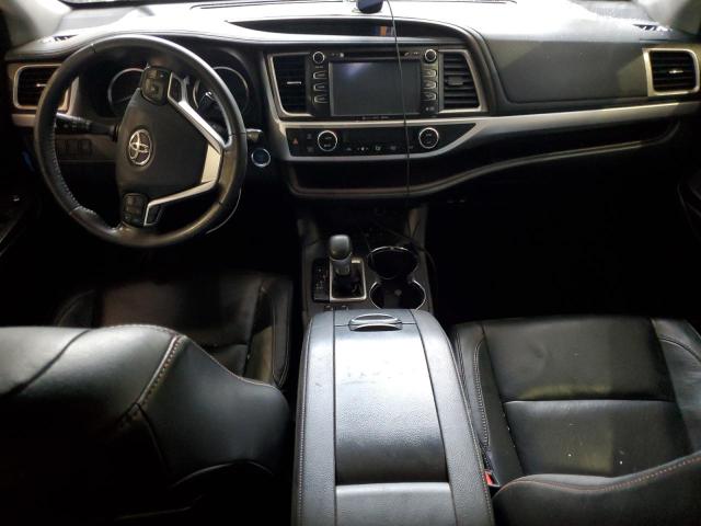Photo 8 from auction – 2018 TOYOTA HIGHLANDER with VIN 5TDJGRFH7JS051155