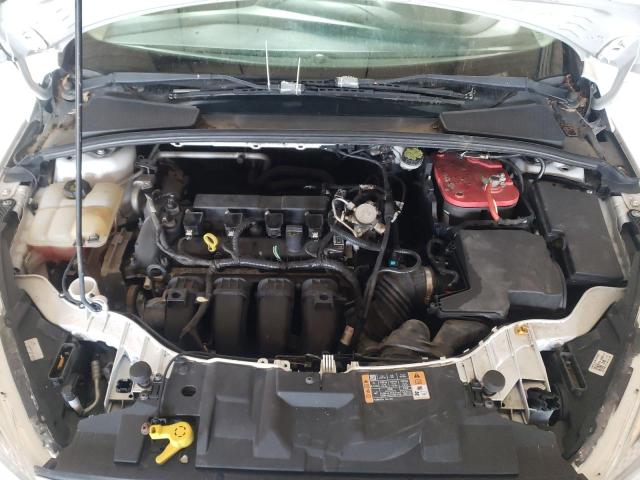 Photo 11 from auction – 2016 FORD FOCUS SE with VIN 1FADP3F27GL214019