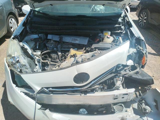 Photo 11 from auction – 2014 TOYOTA PRIUS V with VIN JTDZN3EU3EJ006530