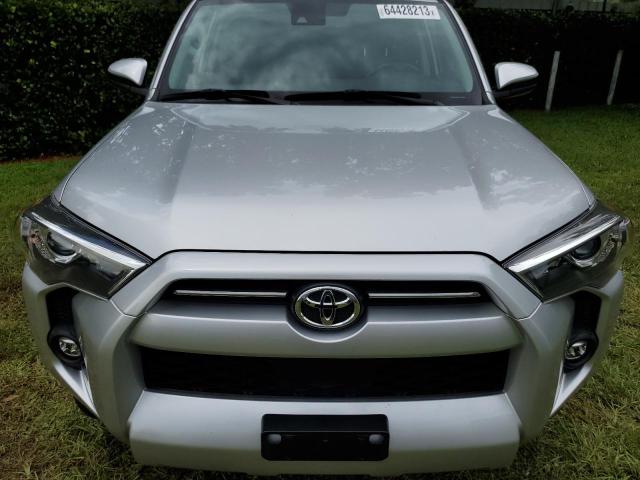 Photo 5 from auction – 2022 TOYOTA 4RUNNER SR with VIN JTEMU5JRXN6019204
