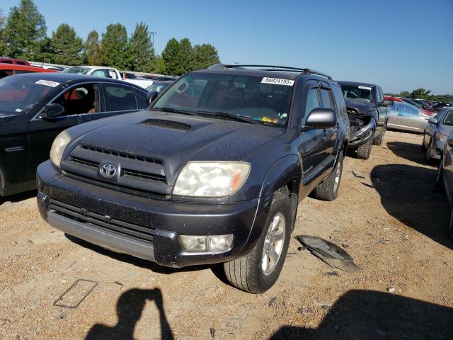 TOYOTA 4RUNNER SR 2004 مع رقم تعريف المركبة JTEBU14R348011346 - صورة من المزاد