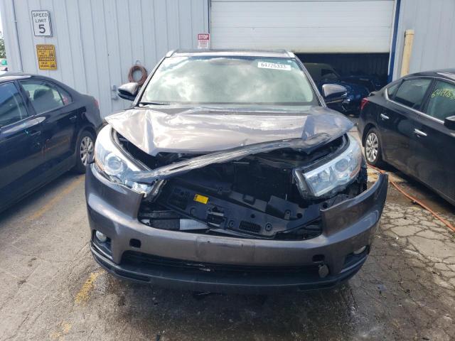 Photo 5 from auction – 2016 TOYOTA HIGHLANDER with VIN 5TDJKRFH0GS283118