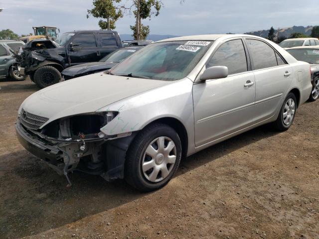 TOYOTA CAMRY LE 2004 with VIN 4T1BE32K04U273881 - Photo from auction