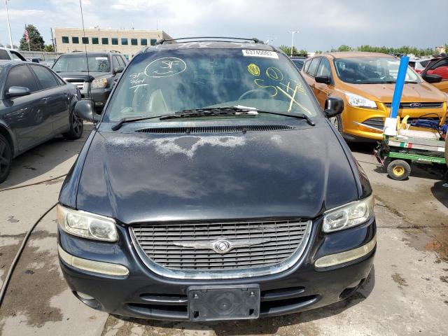 Photo 5 from auction – 2000 CHRYSLER TOWN & COU with VIN 1C4GP64L0YB718617