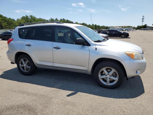 Photo 4 from auction – 2006 TOYOTA RAV4 with VIN JTMBD35V265042877