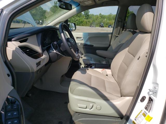Photo 7 from auction – 2017 TOYOTA SIENNA XLE with VIN 5TDDZ3DC4HS158640