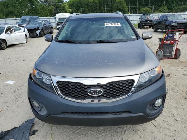 Photo 5 from auction – 2013 KIA SORENTO with VIN 5XYKT3A61DG393320
