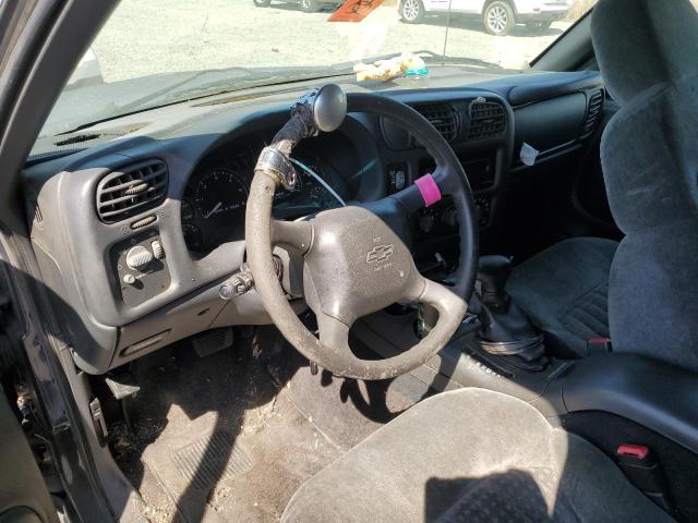Photo 8 from auction – 2002 CHEVROLET BLAZER with VIN 1GNCS18WX2K147320