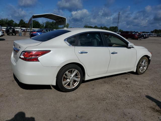 Photo 3 from auction – 2015 NISSAN ALTIMA 2.5 with VIN 1N4AL3AP1FC152536
