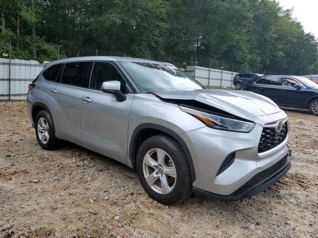 Photo 4 from auction – 2022 TOYOTA HIGHLANDER with VIN 5TDCZRAH8NS092300