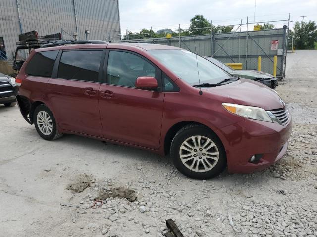 Photo 4 from auction – 2011 TOYOTA SIENNA XLE with VIN 5TDYK3DC4BS041914