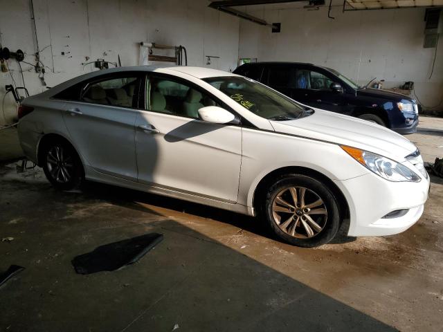 Photo 4 from auction – 2013 HYUNDAI SONATA GLS with VIN 5NPEB4AC4DH708907