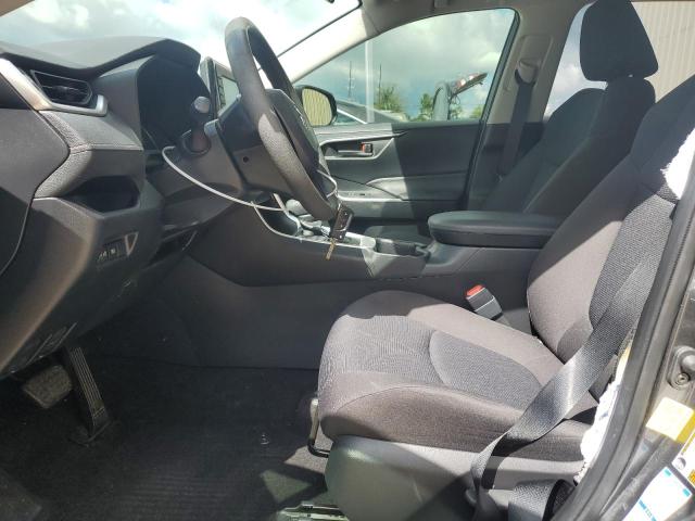 Photo 7 from auction – 2020 TOYOTA RAV4 LE with VIN JTMF1RFV6LD050123