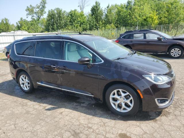 Photo 4 from auction – 2017 CHRYSLER PACIFICA T with VIN 2C4RC1EG6HR709754