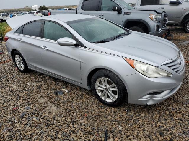 Photo 4 from auction – 2011 HYUNDAI SONATA GLS with VIN 5NPEB4AC8BH245604