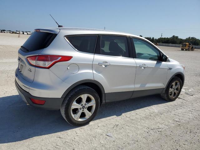 Photo 3 from auction – 2016 FORD ESCAPE SE with VIN 1FMCU9GXXGUC45170