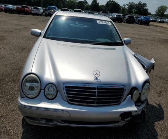 Photo 5 from auction – 2002 MERCEDES-BENZ E 320 with VIN WDBJF65J22B459799