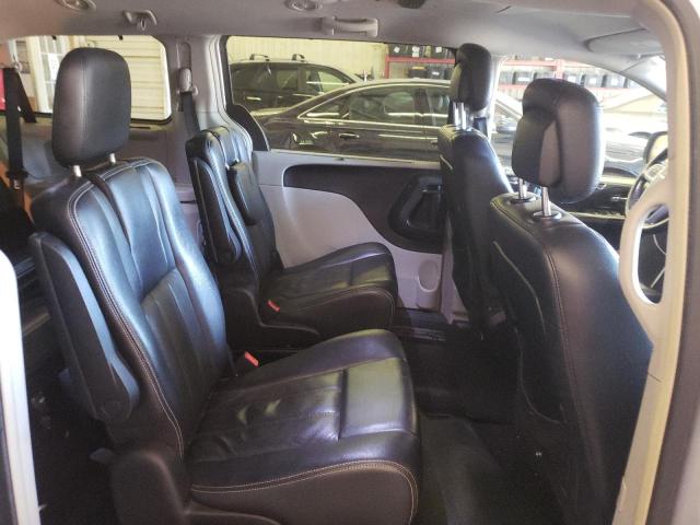 Photo 11 from auction – 2011 CHRYSLER TOWN & COU with VIN 2A4RR8DG4BR713067