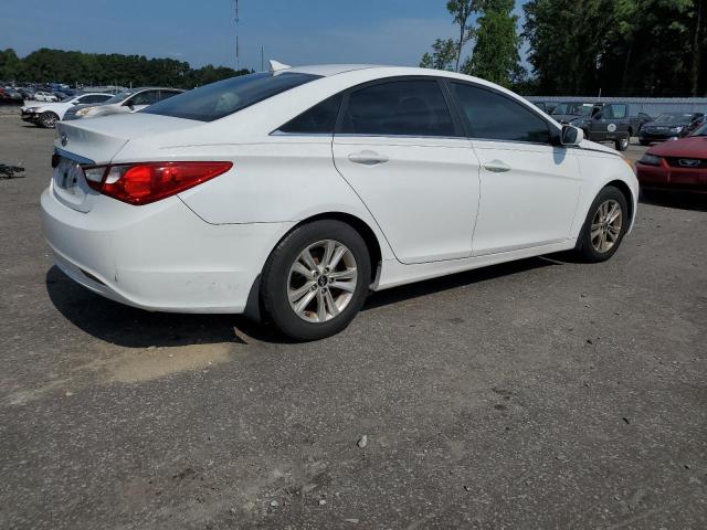 Photo 3 from auction – 2012 HYUNDAI SONATA GLS with VIN 5NPEB4AC4CH404507