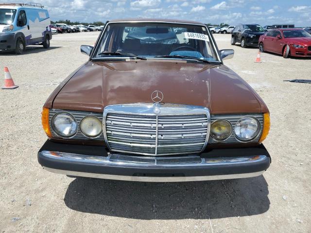 Photo 5 from auction – 1983 MERCEDES-BENZ 240 D with VIN WDBAB23A2DB406644