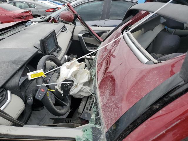 Photo 7 from auction – 2020 TOYOTA RAV4 XLE with VIN JTMP1RFV4LD053056