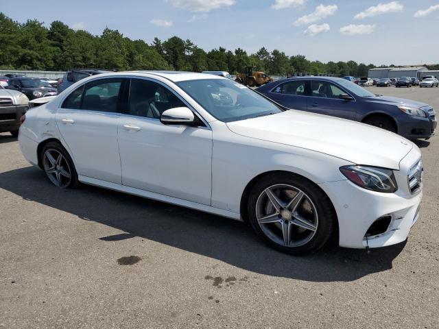 Photo 4 from auction – 2017 MERCEDES-BENZ E 300 with VIN WDDZF4JB8HA042859
