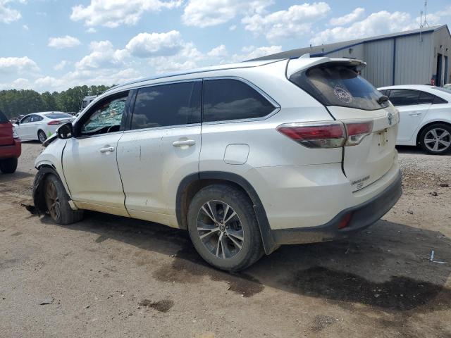 Снимка 2 от търг – 2016 TOYOTA HIGHLANDER с VIN 5TDJKRFH9GS258301