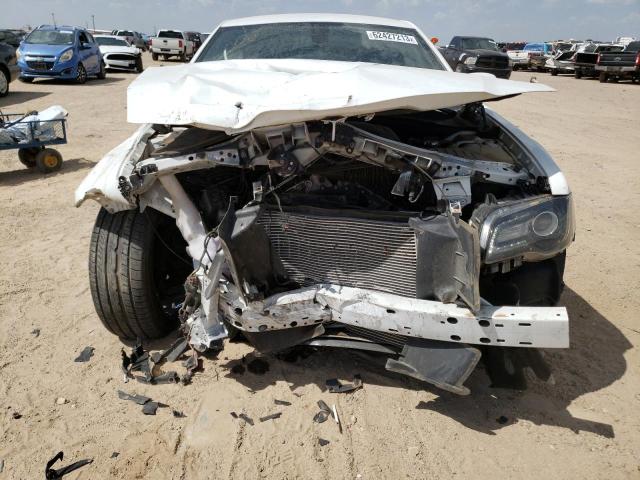 Photo 5 from auction – 2019 CHRYSLER 300 S with VIN 2C3CCABG8KH516579