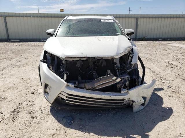 Photo 5 from auction – 2017 TOYOTA HIGHLANDER with VIN 5TDYZRFH0HS206955